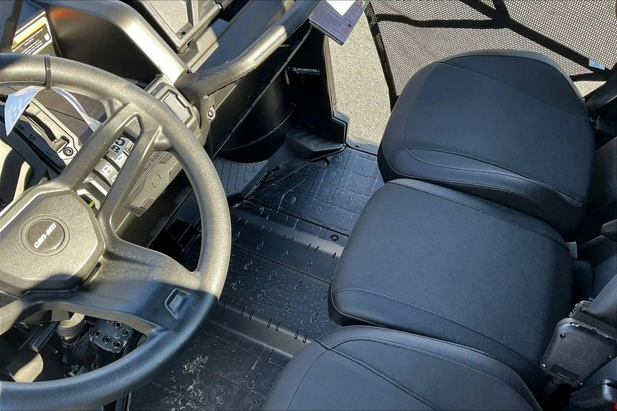 2025 Can-Am Defender XT HD9