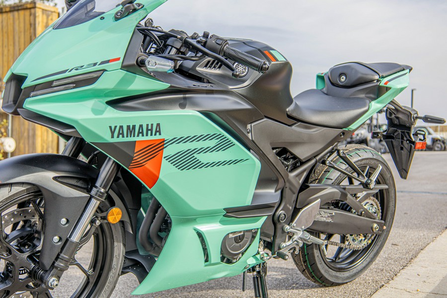 2026 YAMAHA YZF-R3 ABS