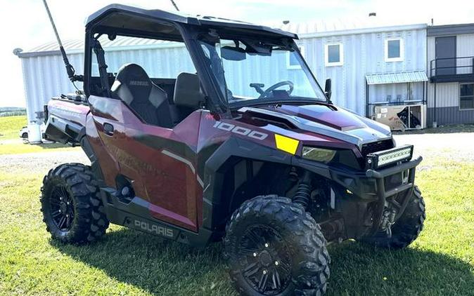 2021 Polaris® General 1000 Deluxe
