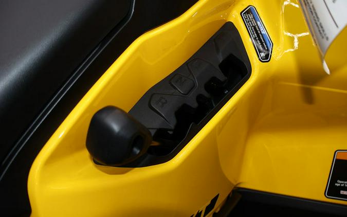 2024 Can-Am Outlander MAX XT 700