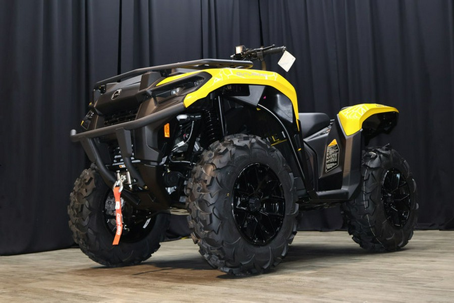 2024 Can-Am Outlander MAX XT 700