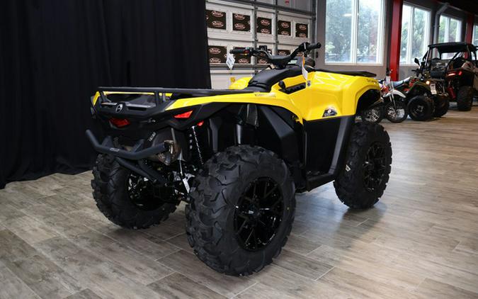 2024 Can-Am Outlander MAX XT 700