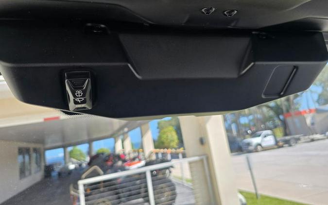 2026 Can-Am® Defender MAX XT CAB HD11