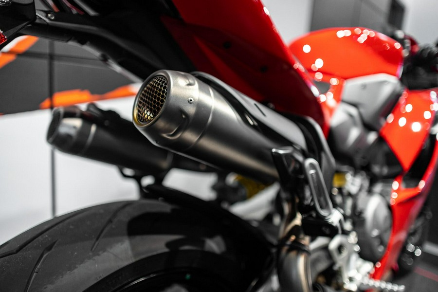 2026 Ducati Panigale V2