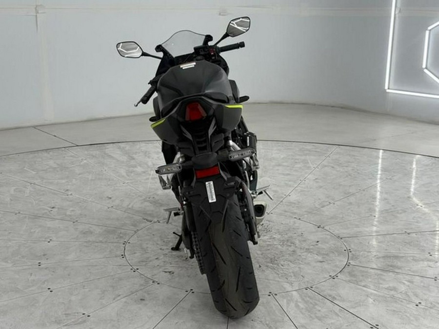 2026 Honda CBR650R E-Clutch
