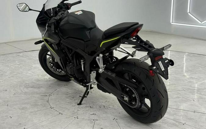 2026 Honda CBR650R E-Clutch