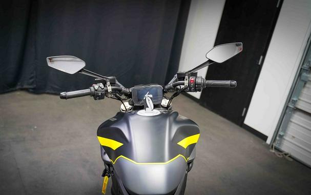 2026 Ducati Diavel V4 Red