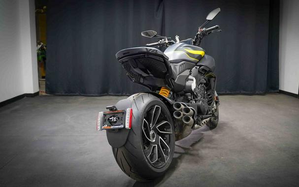 2026 Ducati Diavel V4 Red