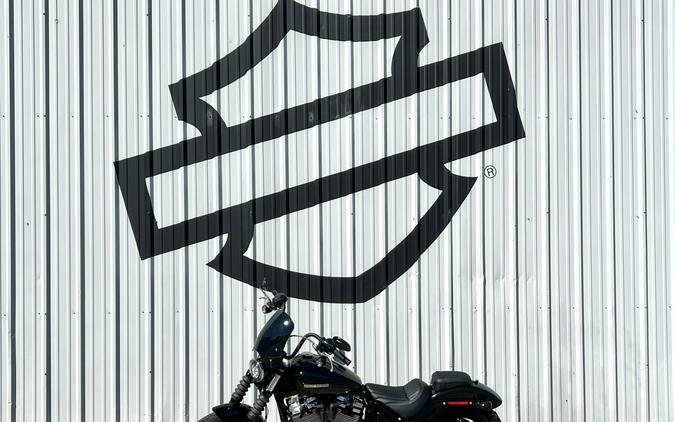 2025 Harley-Davidson® Street Bob® Vivid Black w/Cast Wheels
