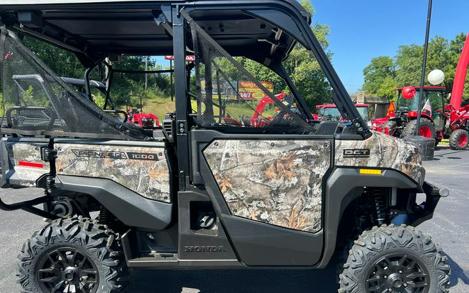 2026 Honda Pioneer 1000-5 Deluxe