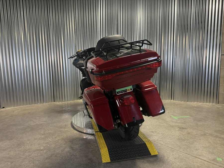 2020 Harley-Davidson Road Glide Limited Stiletto Red