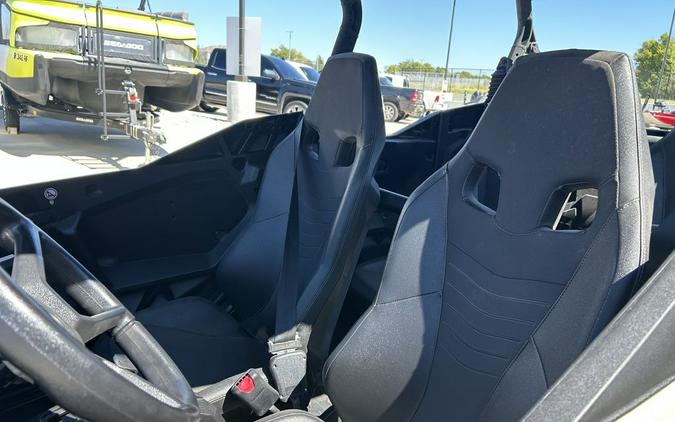 2024 Can-Am® Commander MAX XT-P