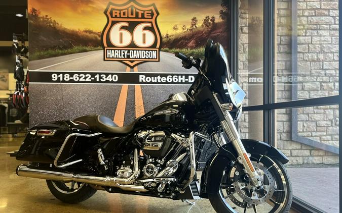 2023 Harley-Davidson Street Glide Black