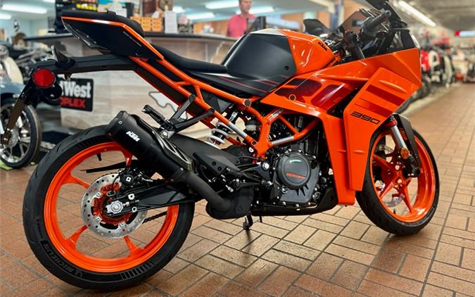 2024 KTM RC 390