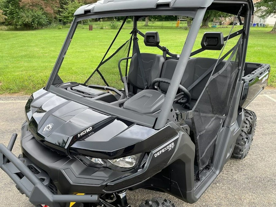 2024 Can-Am Defender XT HD10