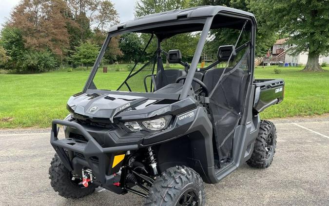 2024 Can-Am Defender XT HD10