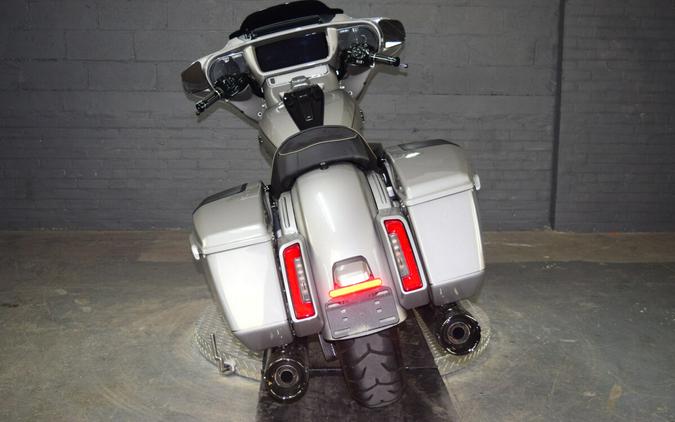 2023 Harley-Davidson CVO Street Glide FLHXSE