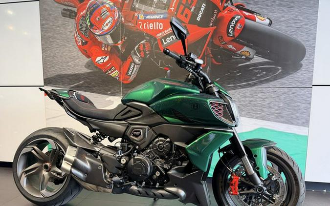 2024 Ducati Diavel For Bentley