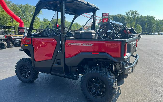 2026 Honda Pioneer 1000 Deluxe