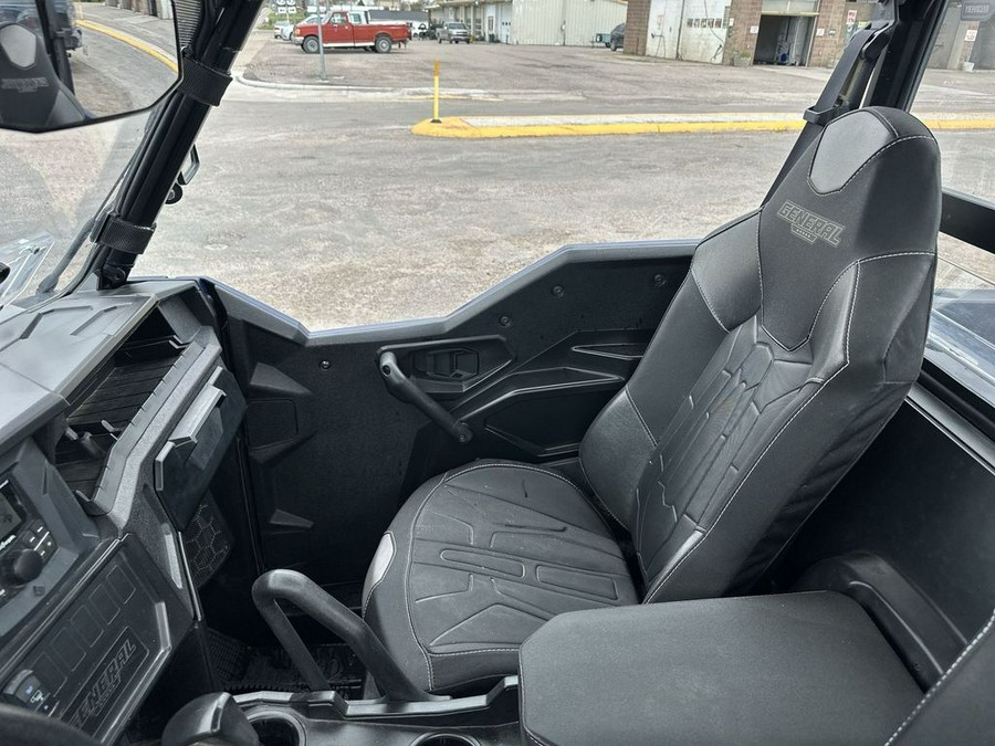 2020 Polaris® GENERAL® XP 1000 Deluxe