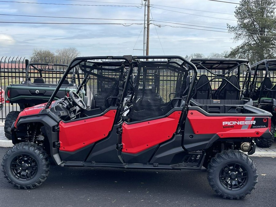 2023 Honda® Pioneer 1000-6 Deluxe Crew