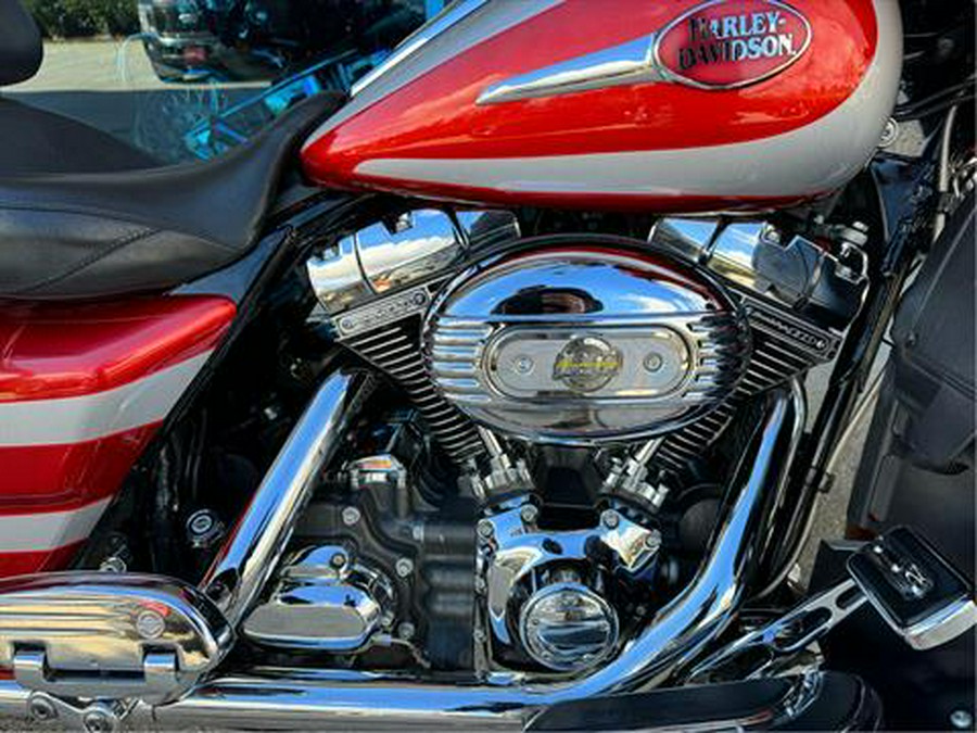 2008 Harley-Davidson CVO™ Screamin' Eagle® Ultra Classic® Electra Glide®