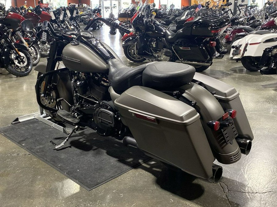 2018 Harley-Davidson FLHRXS - Road King Special