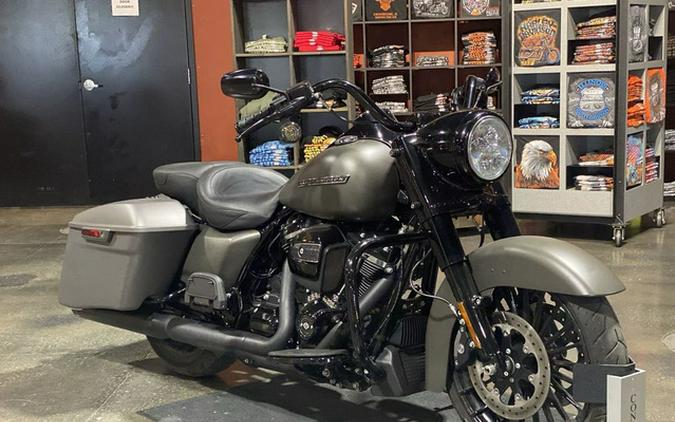 2018 Harley-Davidson FLHRXS - Road King Special