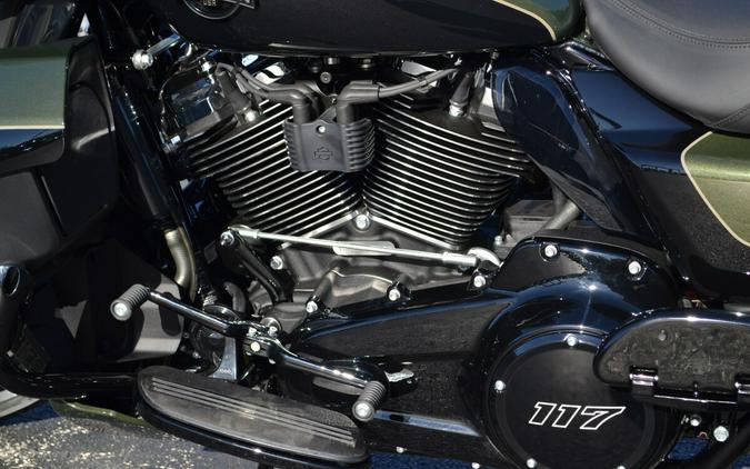 2026 Harley-Davidson® Street Glide Limited Olive Steel Metallic / Vivid Black - FLHXL