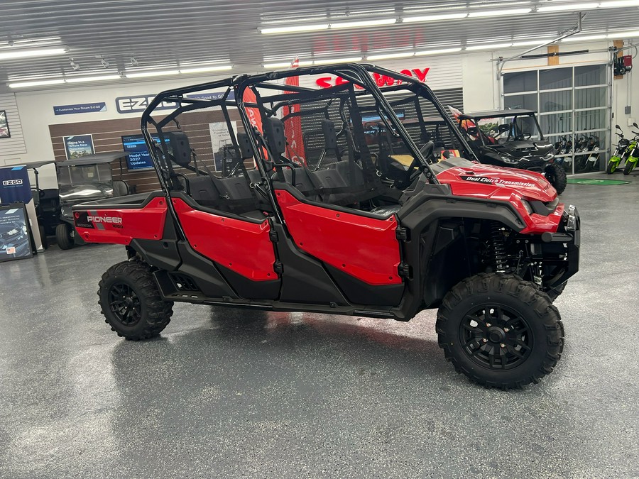 2025 Honda Pioneer 1000-6 Deluxe Crew