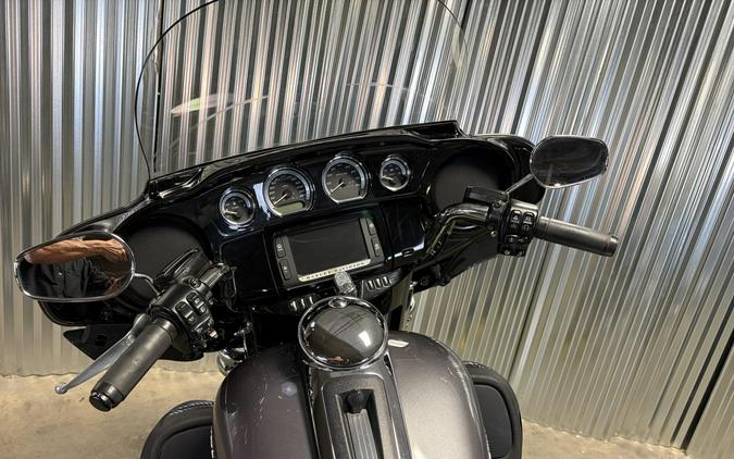 2014 Harley-Davidson Ultra Limited CHAR PRL/V BLK W/ PINSTRIPE