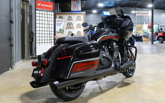 2026 Indian Motorcycle Challenger® Dark Horse® Signature Series