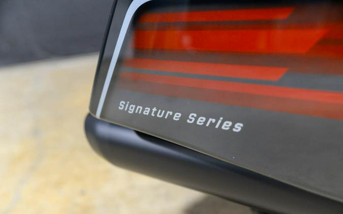 2026 Indian Motorcycle Challenger® Dark Horse® Signature Series