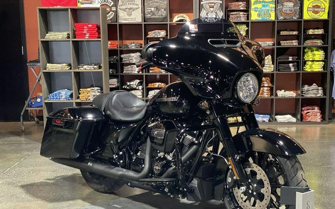 2018 Harley-Davidson FLHXS - Street Glide Special