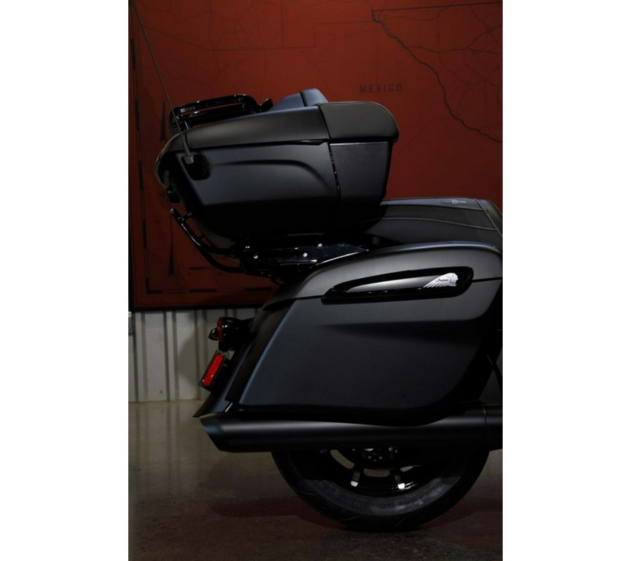 2024 Indian Motorcycle® Roadmaster® Dark Horse® with PowerBand Audio Package