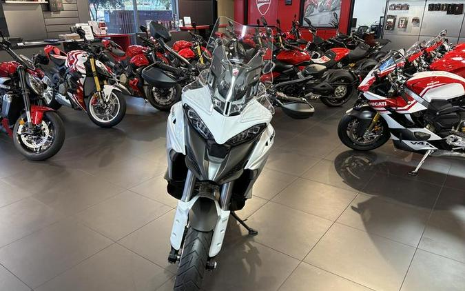 2024 Ducati Multistrada V4 S Travel & Radar Iceberg White
