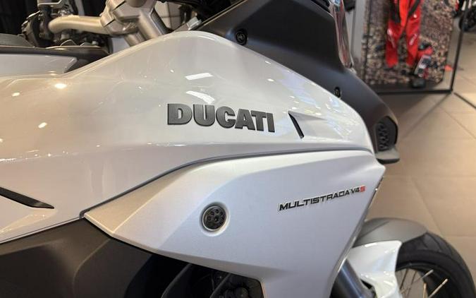 2024 Ducati Multistrada V4 S Travel & Radar Iceberg White