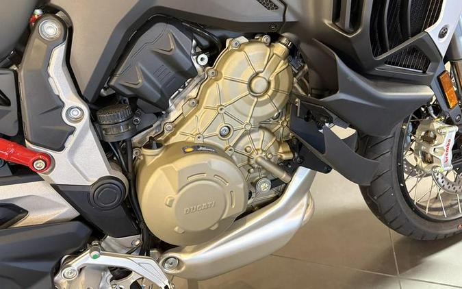2024 Ducati Multistrada V4 S Travel & Radar Iceberg White