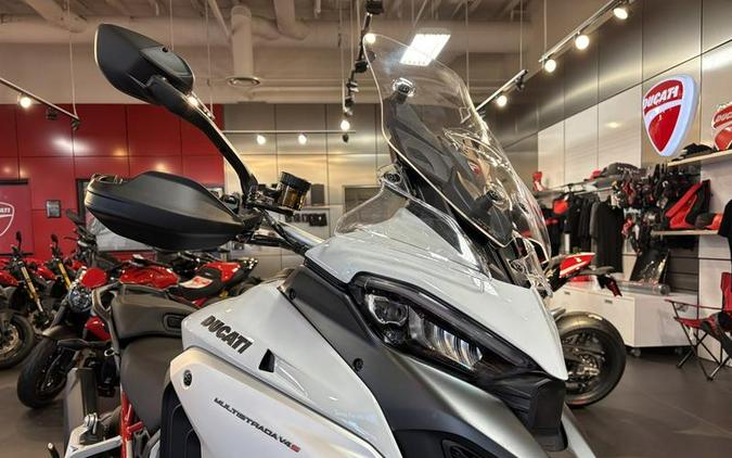 2024 Ducati Multistrada V4 S Travel & Radar Iceberg White
