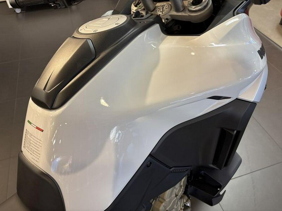 2024 Ducati Multistrada V4 S Travel & Radar Iceberg White