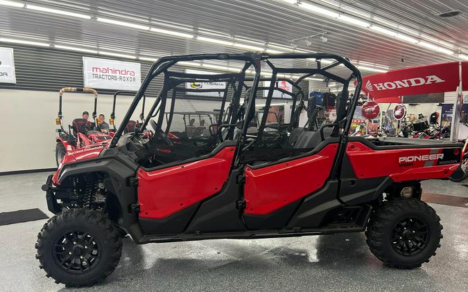 2025 Honda Pioneer 1000-6 Deluxe Crew