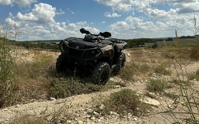 2027 Can-Am Outlander PRO XT HD7