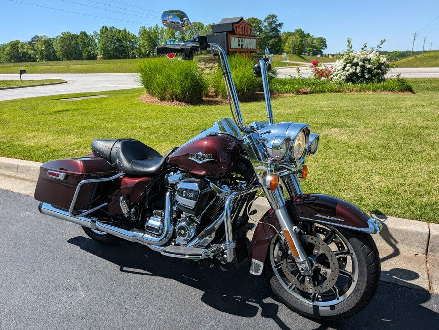 2018 Harley-Davidson Road King Twisted Cherry