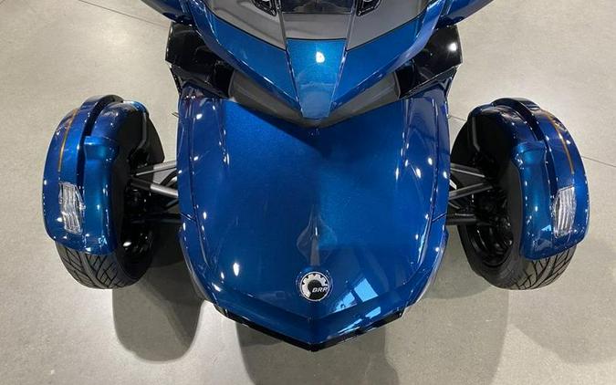 2023 Can-Am® Spyder F3 Limited Dark Wheels