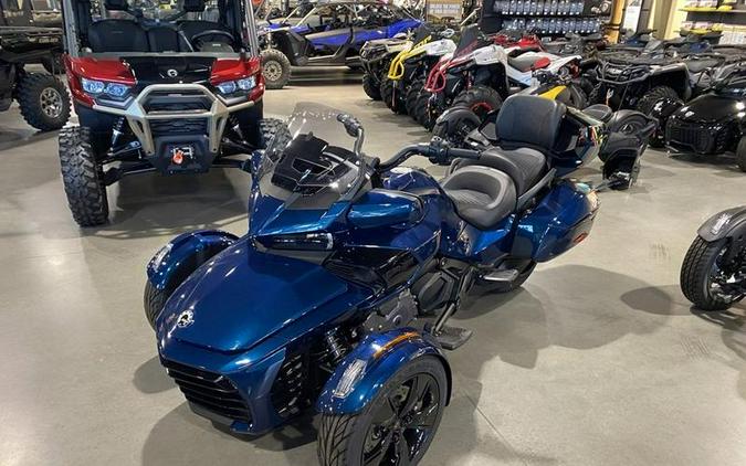 2023 Can-Am® Spyder F3 Limited Dark Wheels