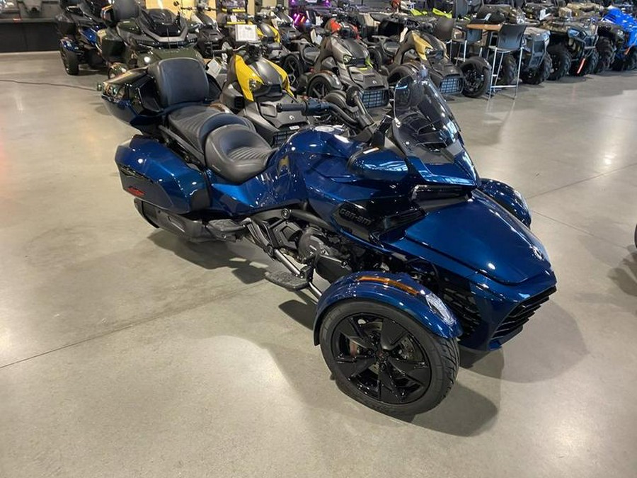 2023 Can-Am® Spyder F3 Limited Dark Wheels