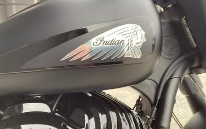 2024 Indian Motorcycle Springfield® Dark Horse®