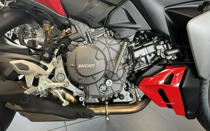 2025 Ducati Streetfighter V2 S