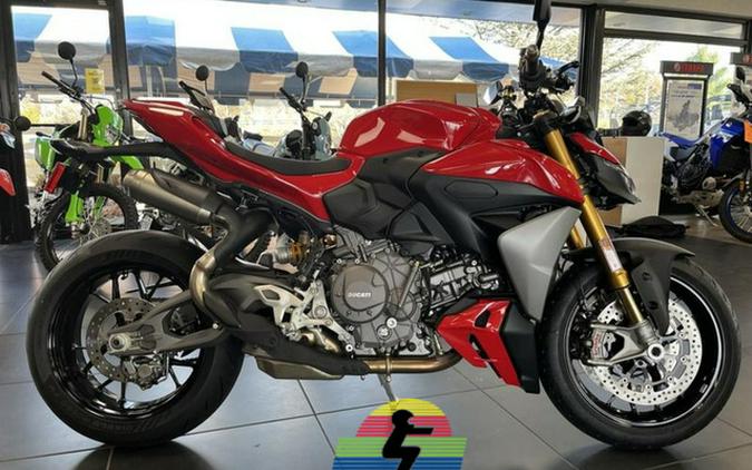 2025 Ducati Streetfighter V2 S