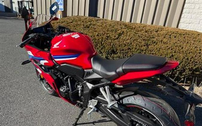 2025 Honda CBR650R E-Clutch